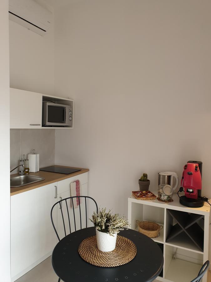 Oasi Al Centro Con Parcheggio Bed & Breakfast Salerno Luaran gambar