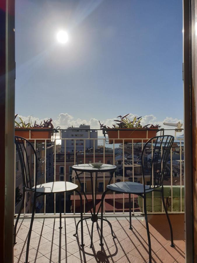 Oasi Al Centro Con Parcheggio Bed & Breakfast Salerno Luaran gambar