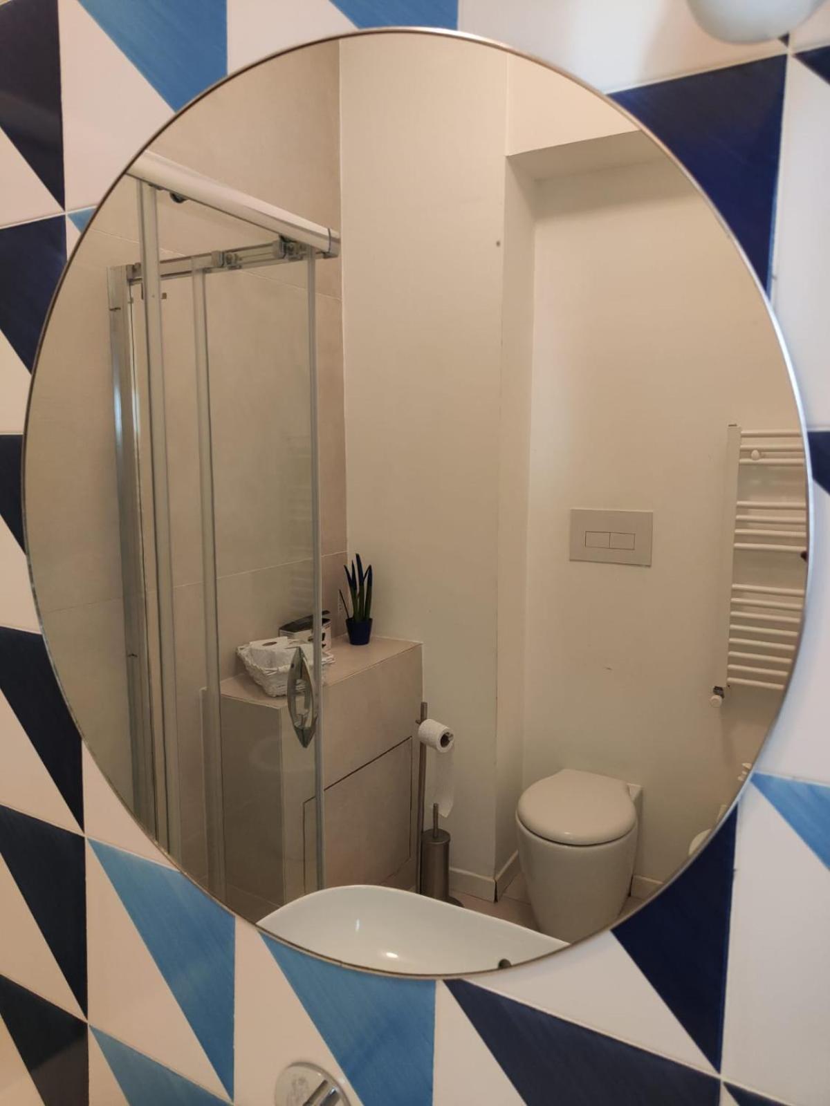 Oasi Al Centro Con Parcheggio Bed & Breakfast Salerno Luaran gambar