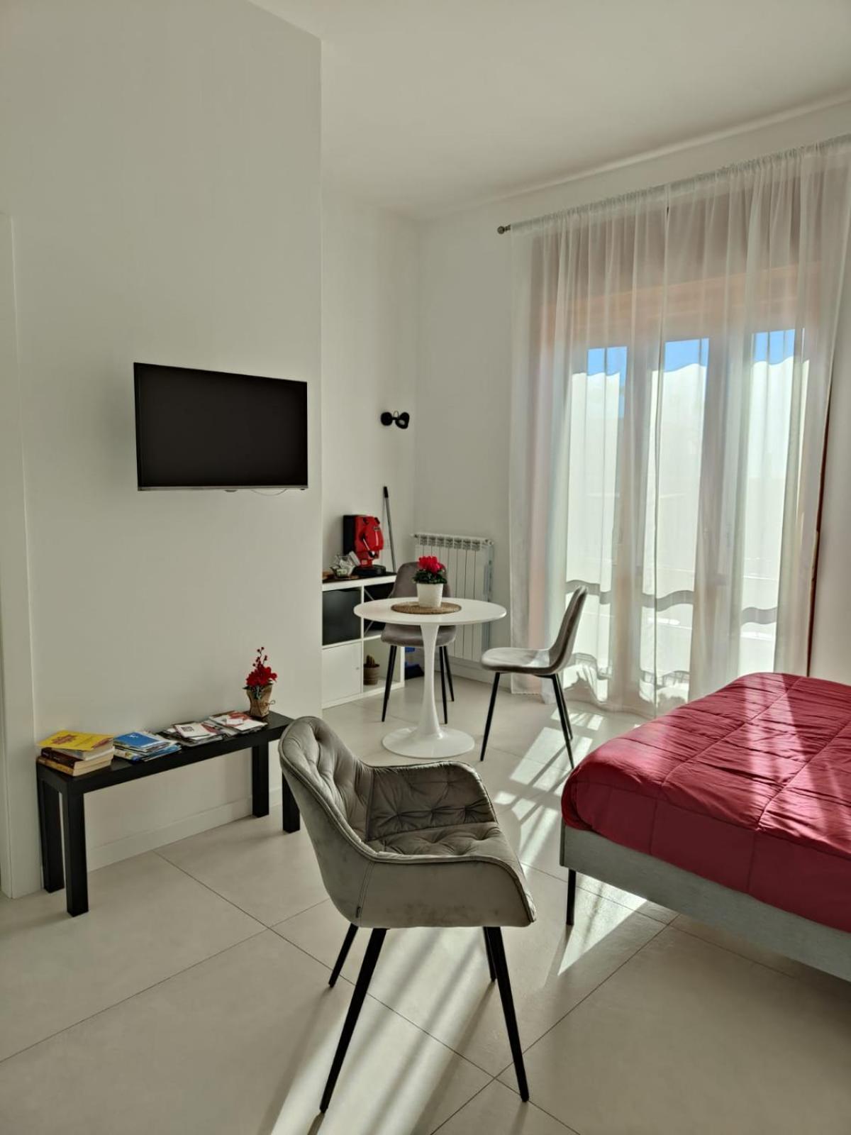 Oasi Al Centro Con Parcheggio Bed & Breakfast Salerno Luaran gambar
